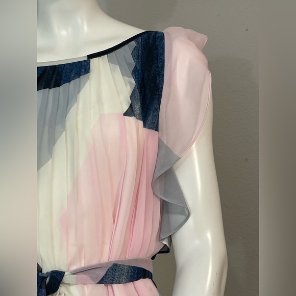 Banana Republic Pleated Blouse Size S - Picture 5 of 7